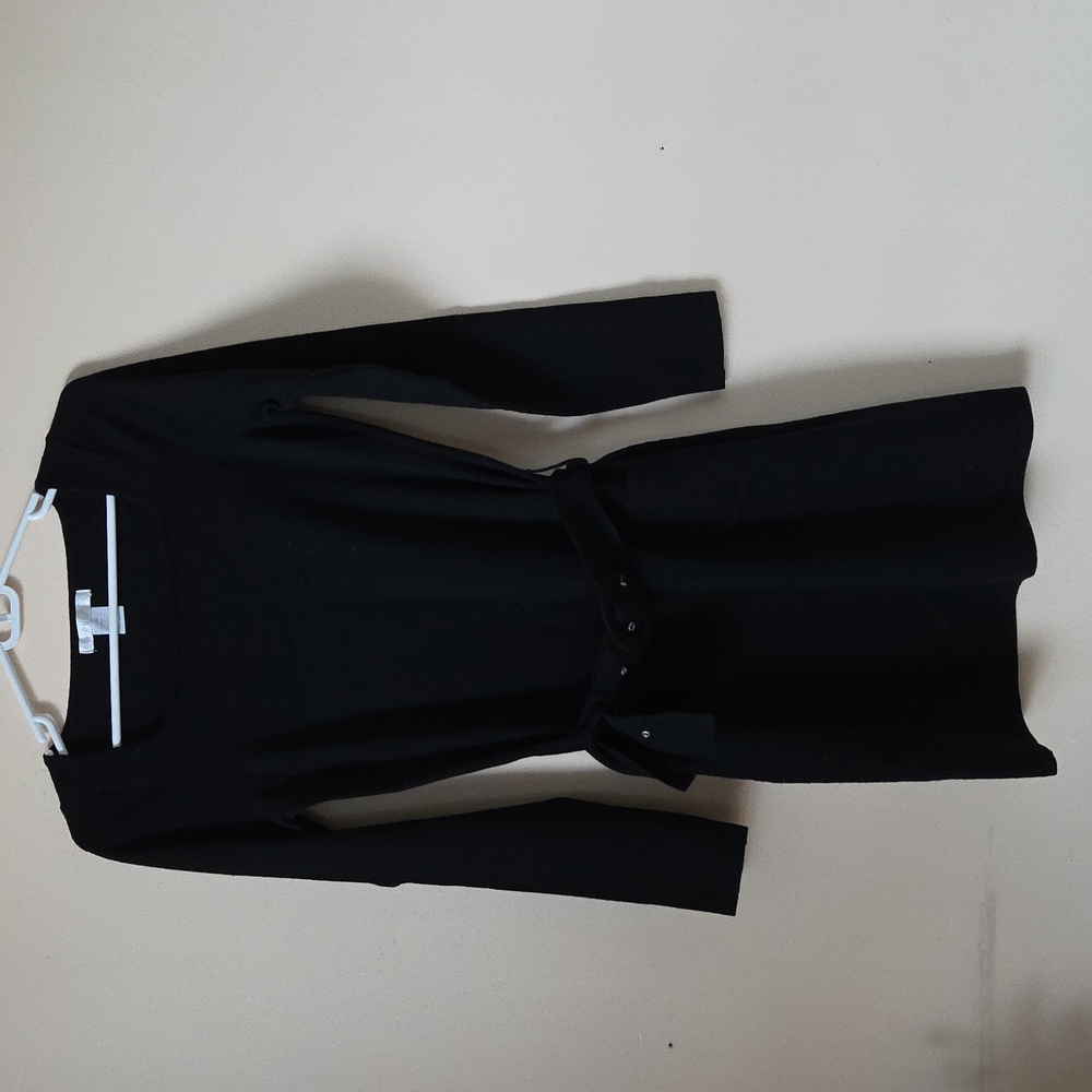 Design History Elegant Black Long Sleeve Dress